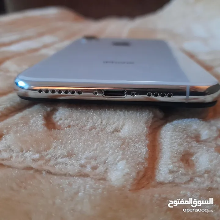 ايفون xs max بحاله الوكاله