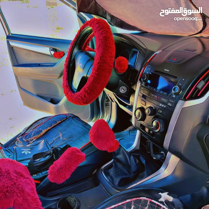 ISUZU  بيك اب ايسوزو 2015 + ثلاجة تبريد