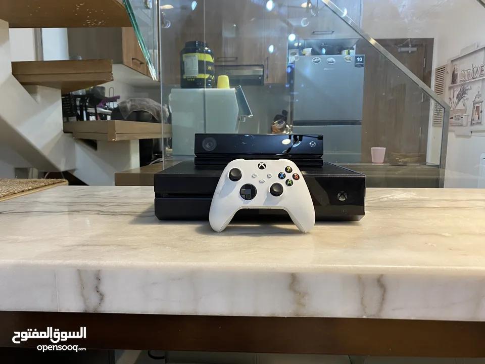 Xbox One with Xbox Series S controller and Xbox One Kinect Sensor