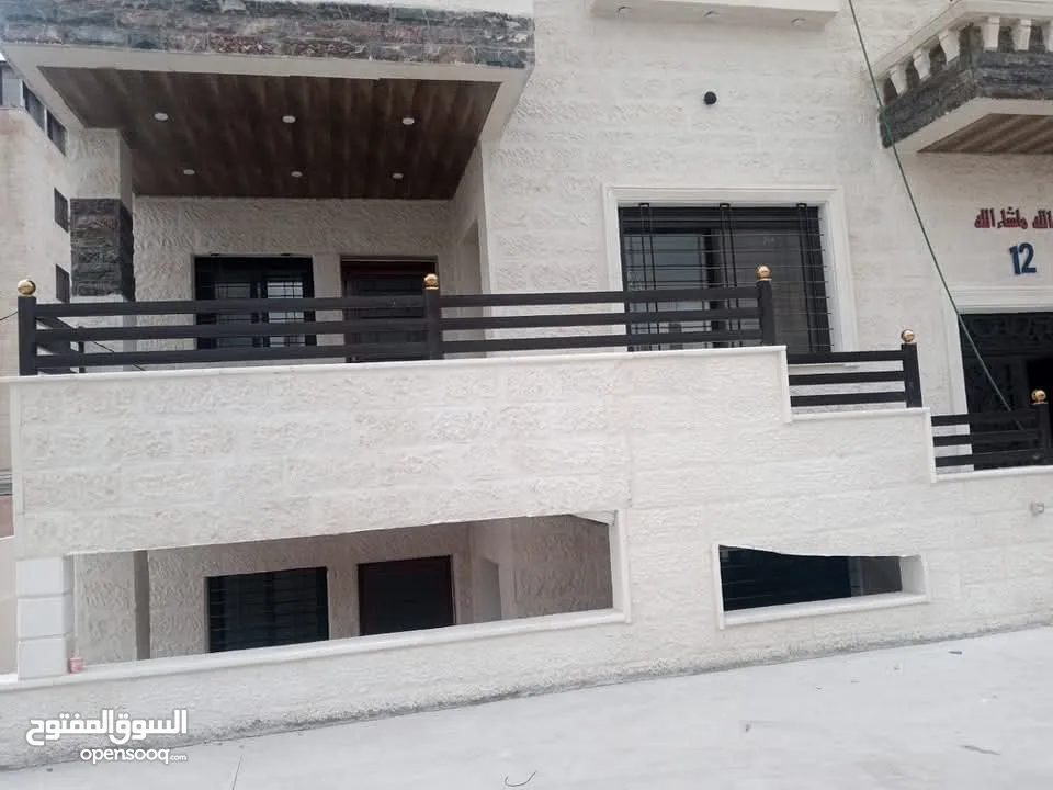شقه بحيه الشرقي للبيع