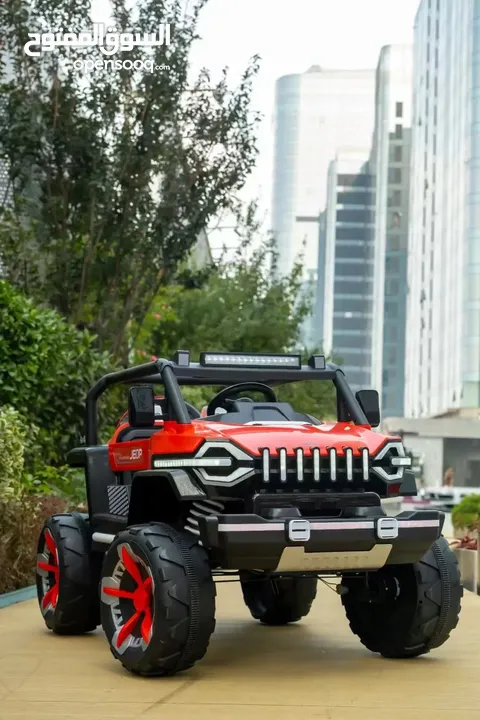 VOITURE BIG JEEP LED ELECTRIQUE 12V 4عرض خاااااا Batterie 12V.5 Moteurs