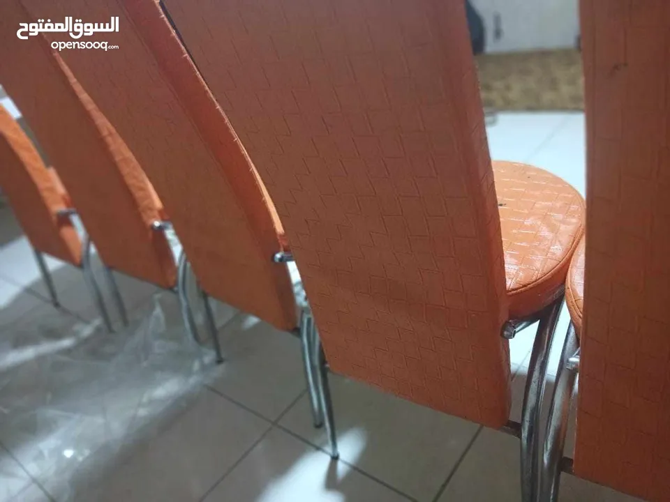 طاولة سكوريت أنيقة للبيع  نظافة من البيت مباشرة – مش معرض ولا وساطة ستايل عصري ولمسة راقية