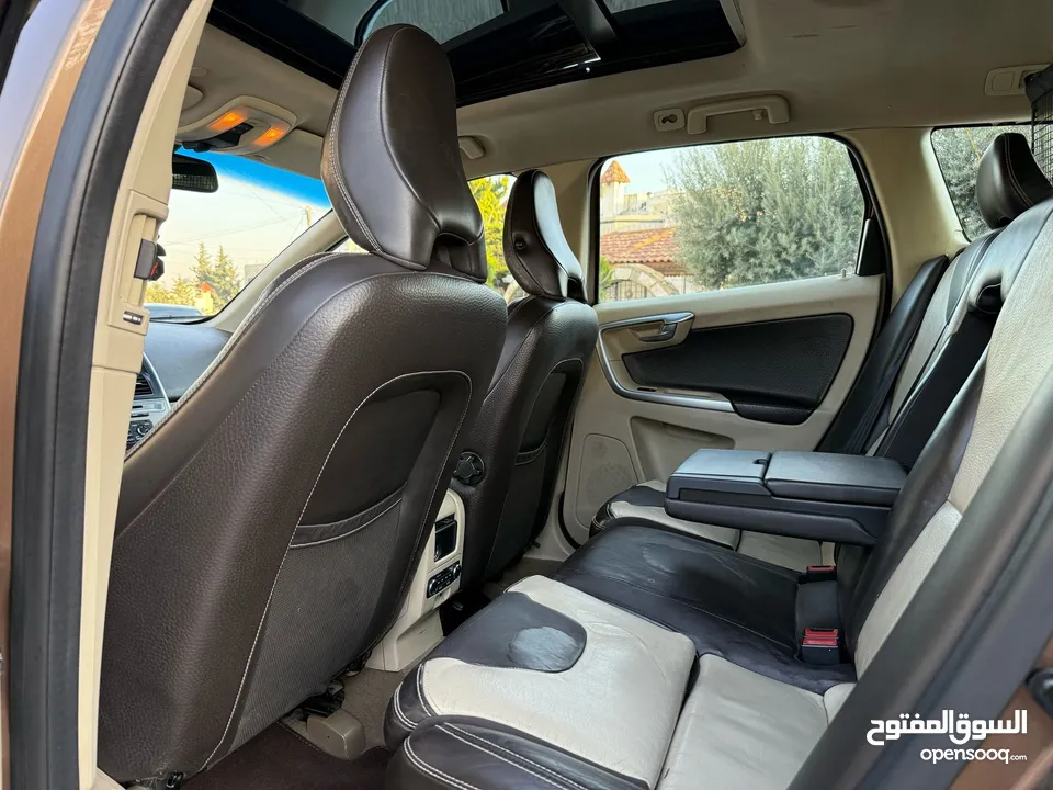 ڤولڤو XC60 موديل 2010 لون بني فل أوبشن اعلى صنف  فحص كامل بحالة