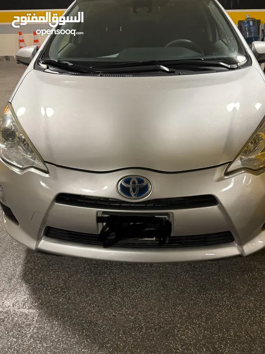 تويتا بريوس سي 2012 2012 للبيع جيده جدا Prius c