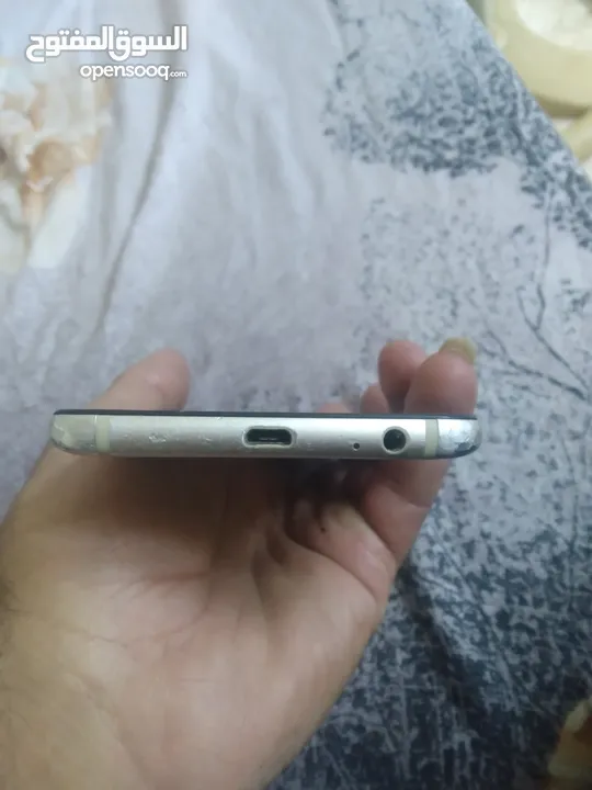 خلوي سامسونج A6بلس جيجا 64 رام 4 بس بدو شاشه وزجاجت وزجاجت الخلفيه للكاميرات
