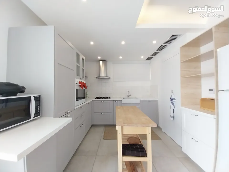 شقة للايجار في الويبده  ( Property 35312 )-175081260