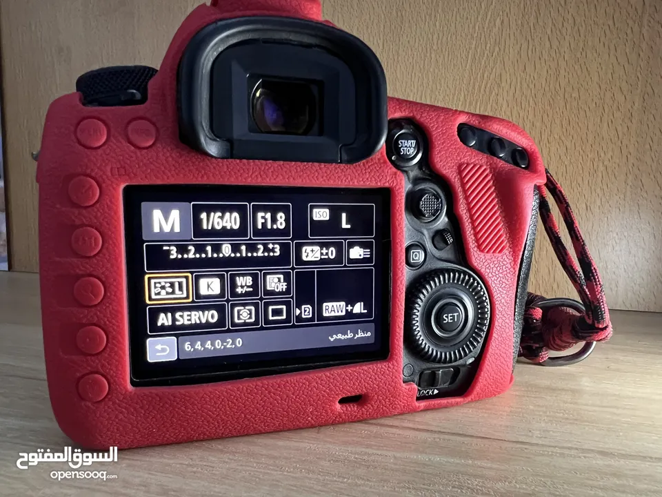 5d mark4   بحاله جيده جدا مع بطاريتين وشاحن اصلي  الكاميرا بودي او مع عدسة  85mmf1.8