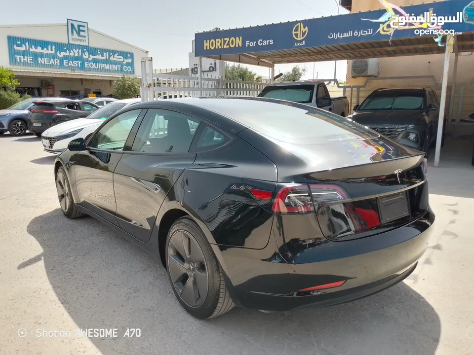 تسلا مدل 3 موديل 2023 عداد 14 الف ميل اصلي  فحص 7جيد لا مانع من فحص اوتوسكور من المستورد مباشره