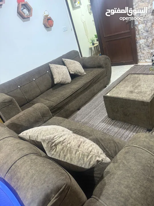 طقم كنب مستعمل سنه