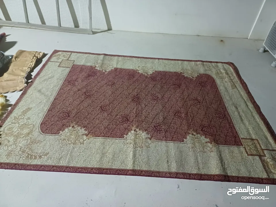 تخت اطفال بيبي . سجادة . عربايه