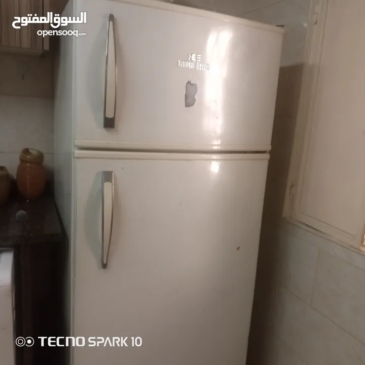 ثلاجه بحاله ممتازه تبريد هواء عمرها ماتصلحت للبيع موجوده بالهاشمي الشمالي