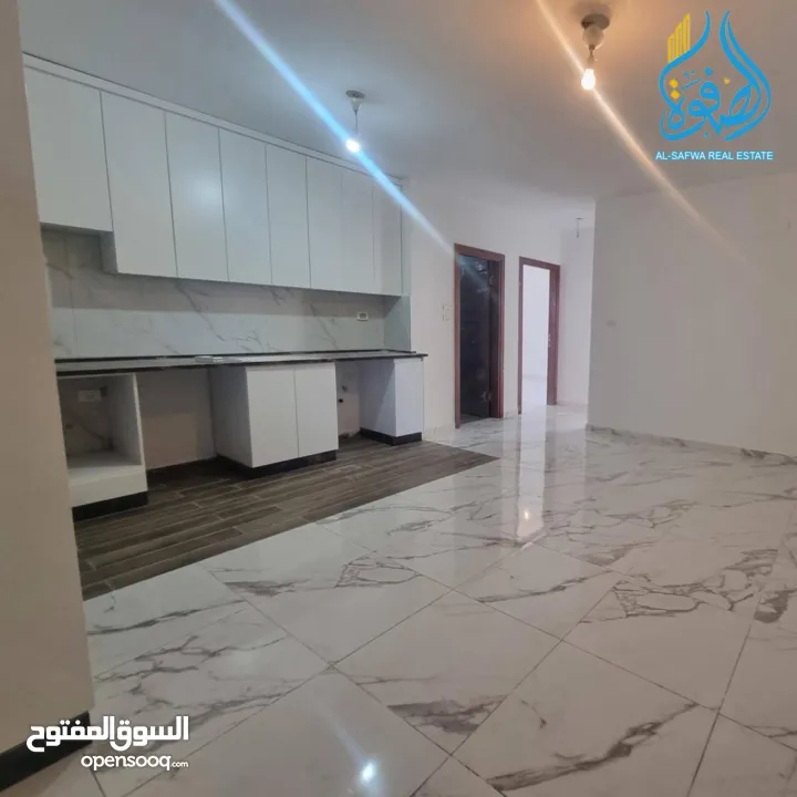 شقه جديده مميزة للايجار عين مصباح قرب عفاف مول