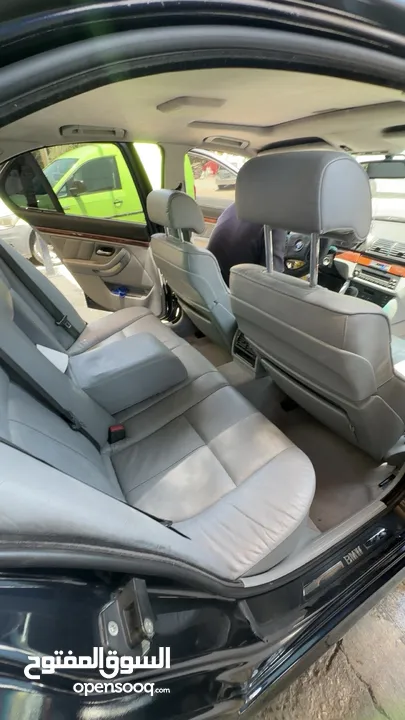 BMW موديل 1999 دب