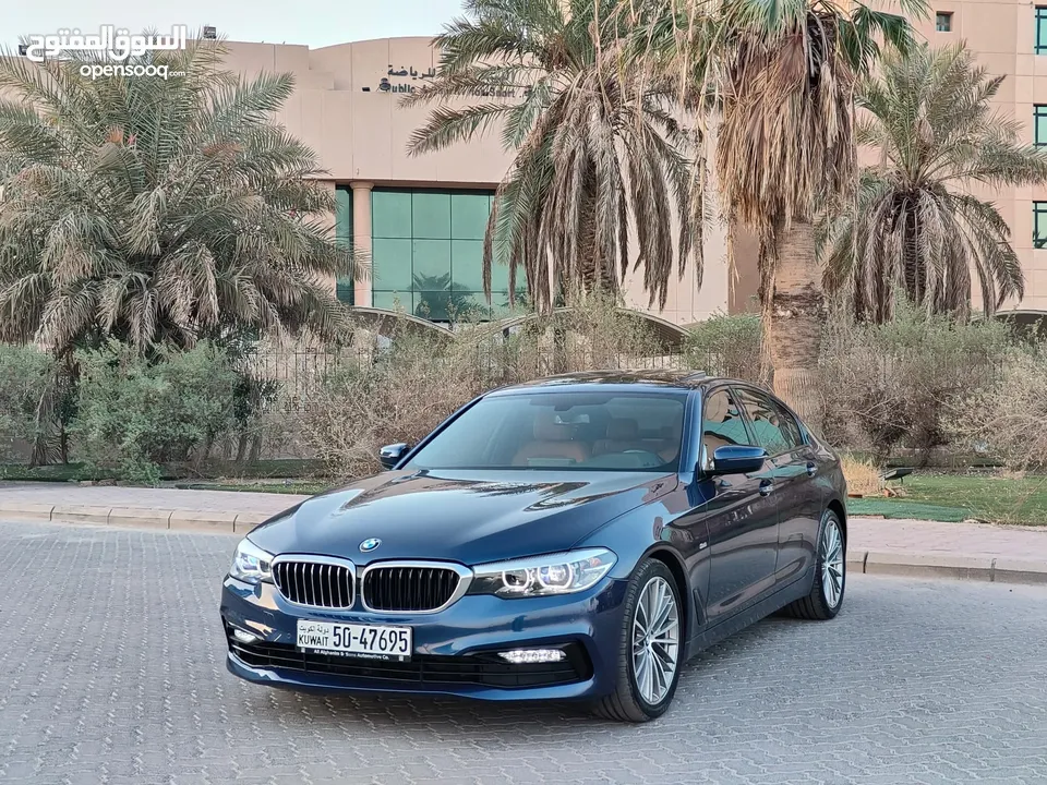 BMW 520i Sports line موديل 2019