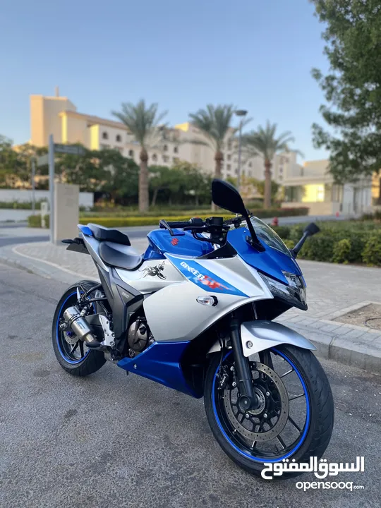 سوزوكي جكسر 250 لون مميز