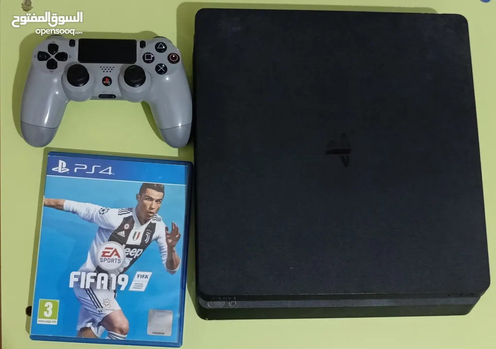 بلايستيشن  4 (ps4) slim 1TB (الجهاز غير مفتوح)