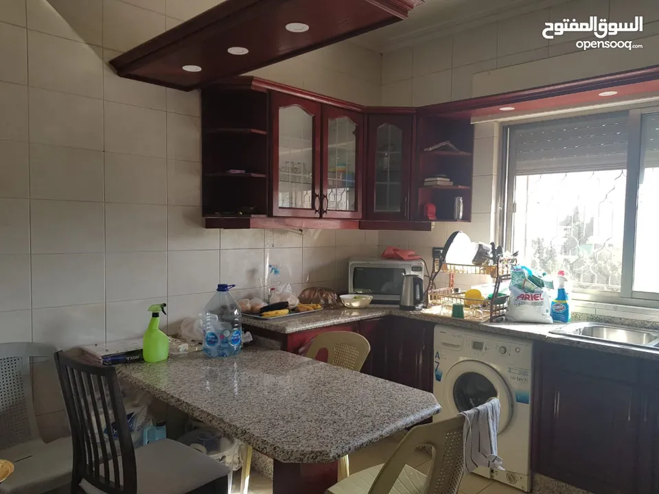 Furnished appartement in Shmesani for rent شقه مفروشه فرش كامل في موقع مميز قريب من الخدمات للايجار