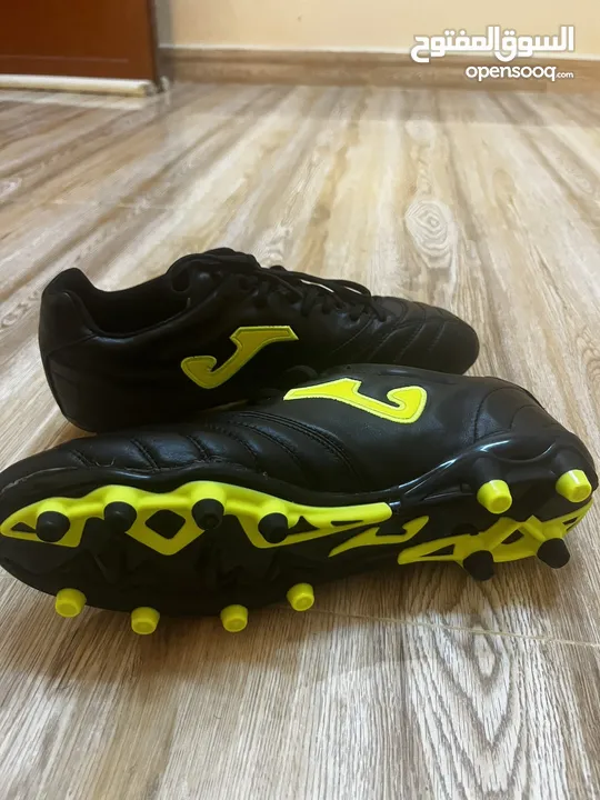 حذاء كرة قدم (جوتي) جلد كنغر للبيع أو للبدل جديد  ولم يستخدم