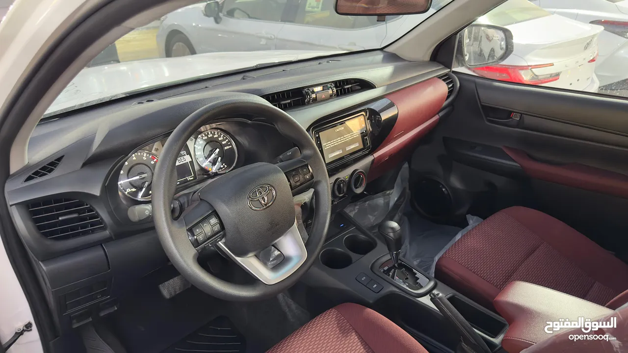 TOYOTA HILUX FULL A/T 2.7L PETROL 4X2 MODEL 2025