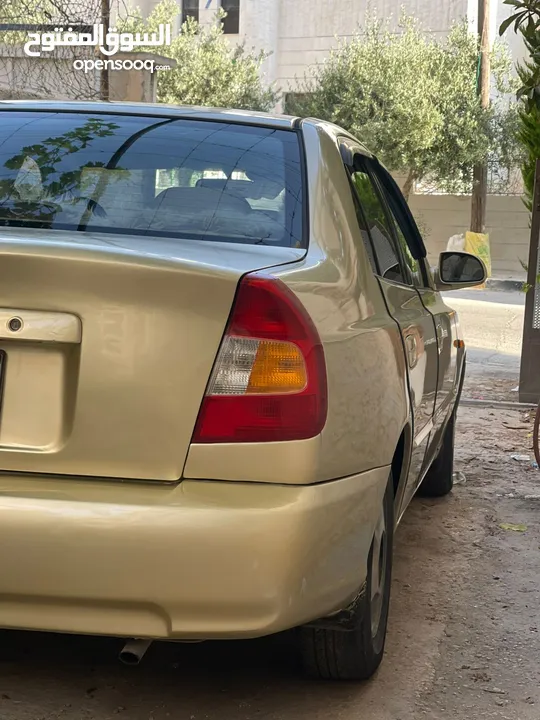 هونداي فيرنا 2001 نظيفة جدا