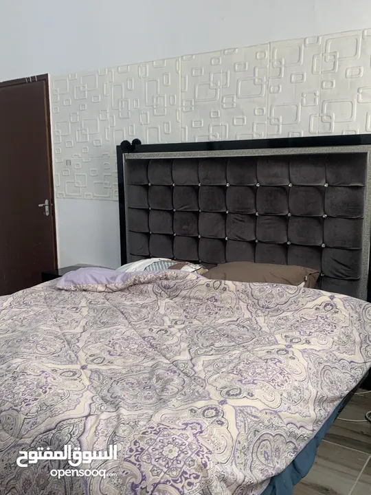 King size bedroom/غرفة ماستر