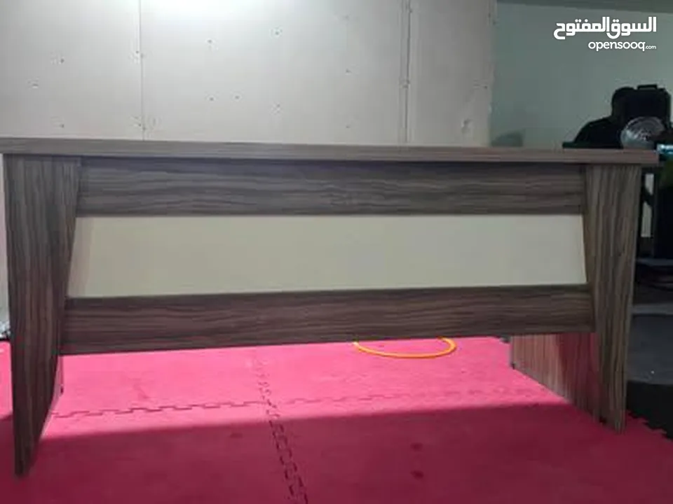 مكتب مع ملحق  مستعمل بحالة الوكالة للبيع
