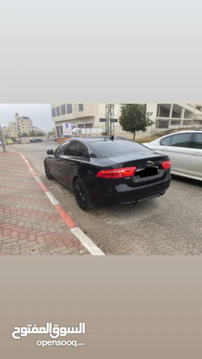 جاكوار XE 2017