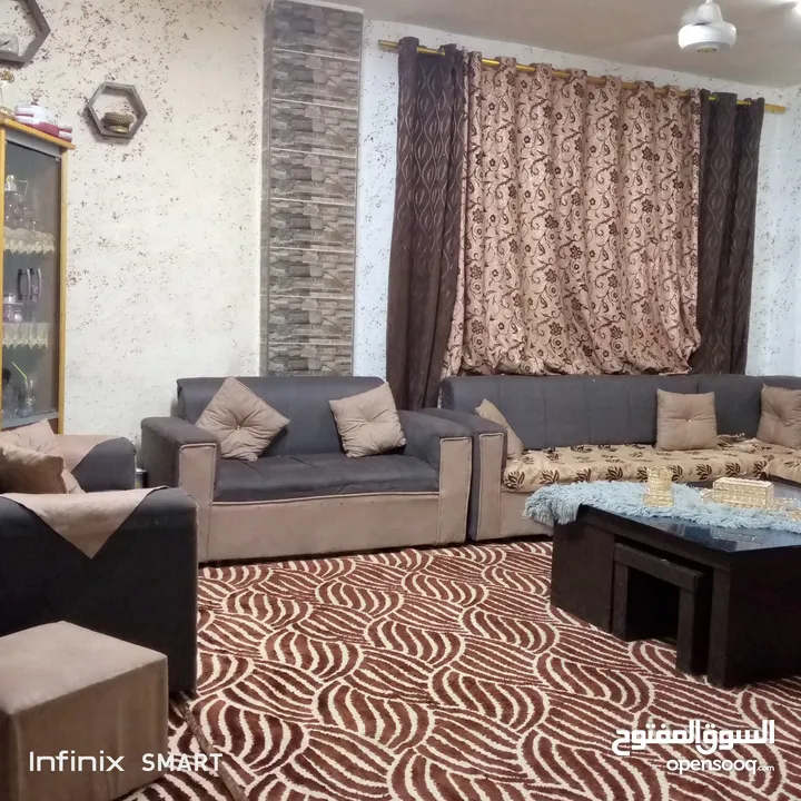 للبيع منزل مكون من طابقين بالإضافة إلى حديقة نصف دونم مشجر