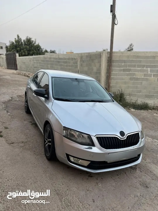 سكودا اوكتافيا 15 اصل مطور 1.6 جير عادي