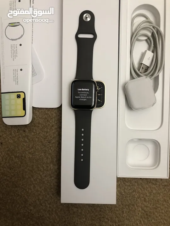 ساعة ابل الجيل السادس Apple Watch 6 series