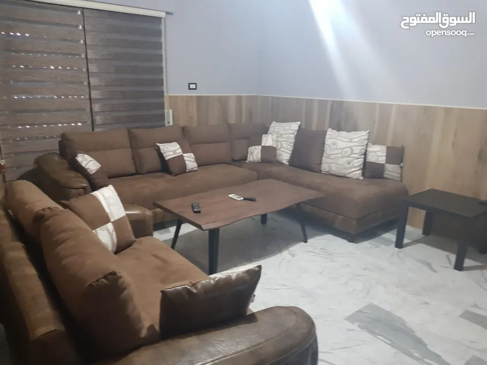 Furnished appartement in Shmesani for rent شقه مفروشه فرش كامل في موقع مميز قريب من الخدمات للايجار