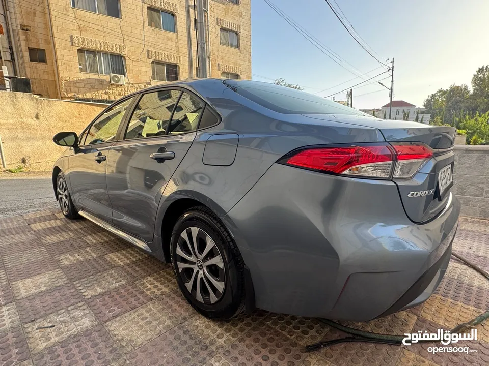 تويوتا كورولا 2022 XLE فحص كامل فل كامل جلد تدفئة شاحن وايرلس كراسي كهروباء ياباني بطارية ليثيوم