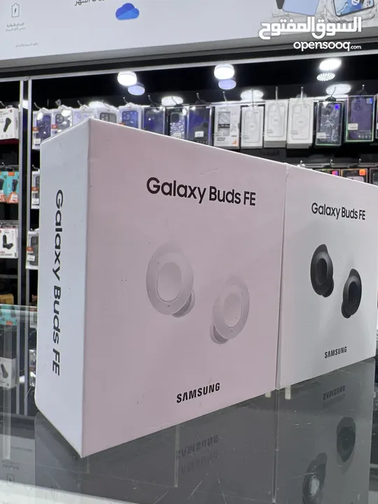 Samsung Buds FE ( NEW ) سماعات سامسونج الاصلية بودز اف اي جديدة مسكرة  متوفرة باللون الابيض و الاسود