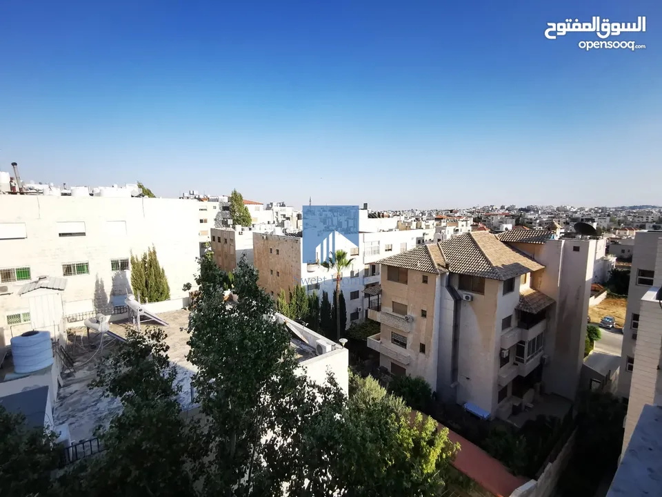 شقة طابقية فاخرة للبيع بأجمل مناطق الصويفية - خلف المدارس الأمريكية طابق ثالث 350م بسعر مغري