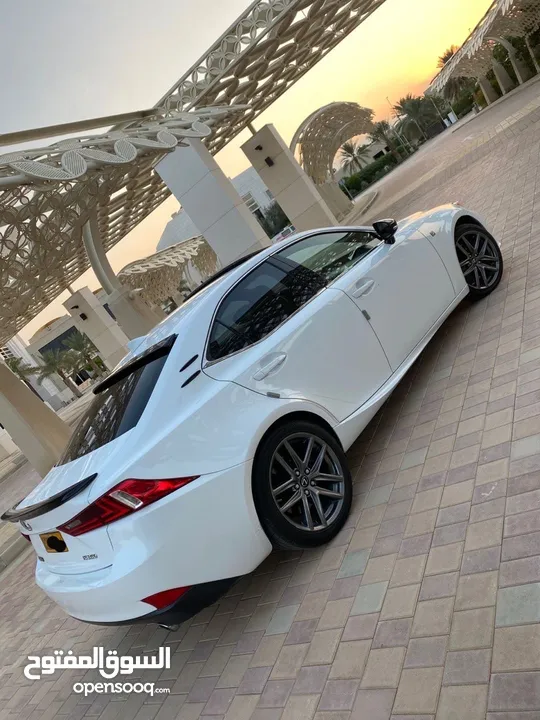 لكزس is 350 F sport