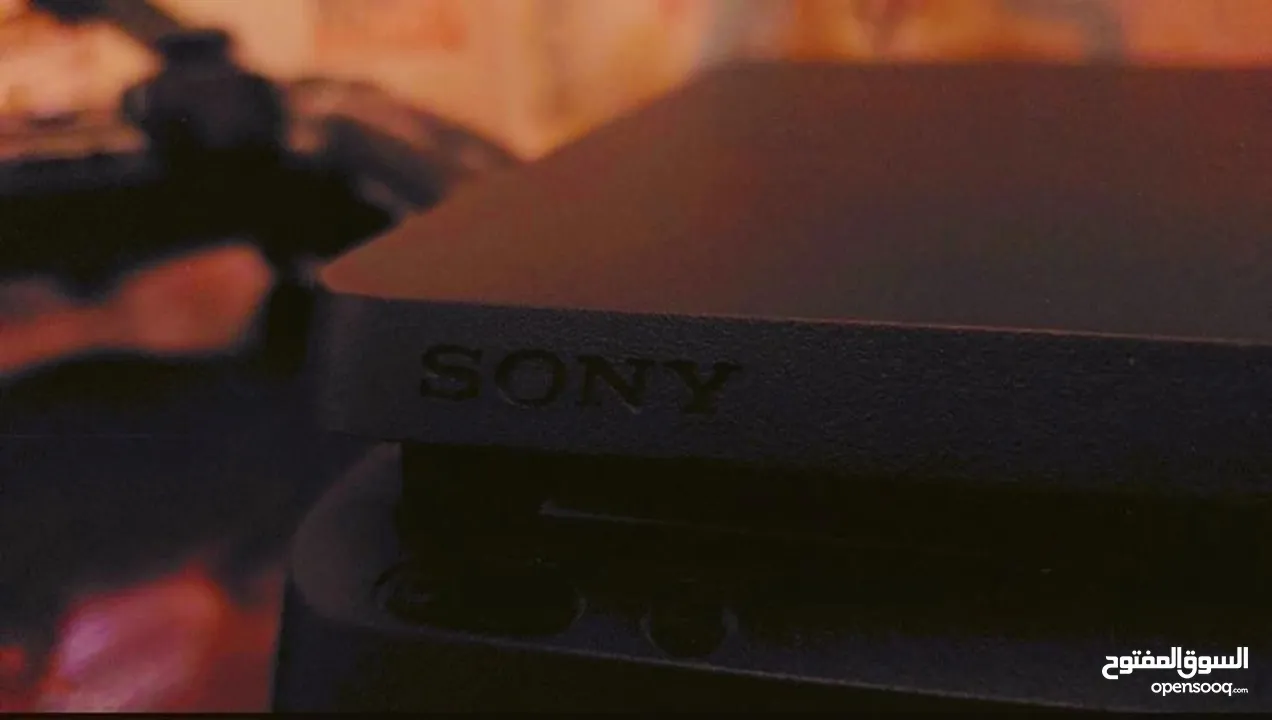 PlayStation 4 slim usedبلايستيشن فور سلم مستعمل بجميع ملحقاته