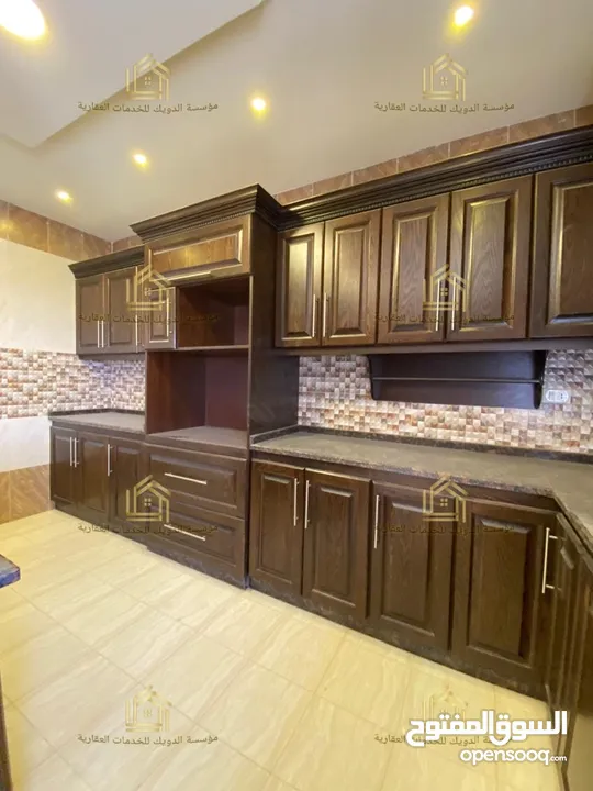 شقة جديدة - لم تسكن - ضاحية الرشيد - 4نوم 2ماستر - 350م - بلكونات بإطلالة مميزة