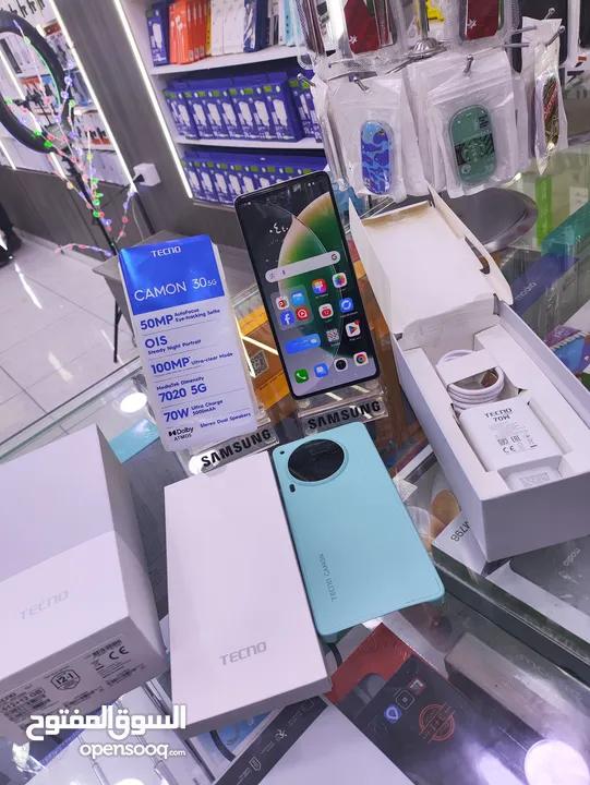 اخضر عشبي CAMON 30 5G وكالة معه كامل اغراضو جيجا 512 رام 24 متوفر توصيل