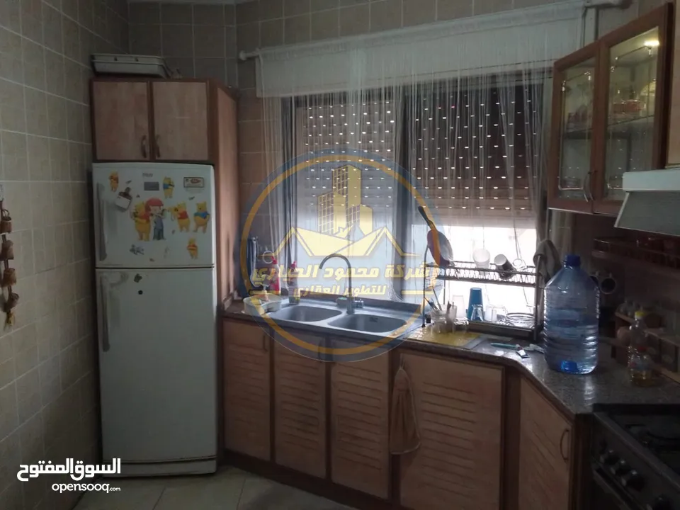 رقم الاعلان (5311) شقة مفروشة استثمارية في الجبيهة قرب الجامعة الاردنية تصلح للطلاب او العائلات