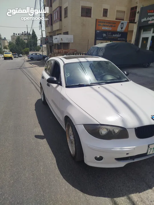 bmw 120i موديل 2007 دفعة 10 وشكات مرخصة  للبيع او البدل مأمنه لاخر السنه