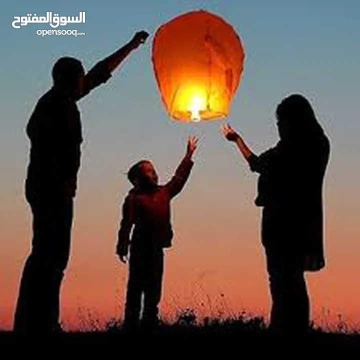 منطاد  مناطيد شعلة نار محلقه  للاعلى تكتب عليها امنياتك و تطللقها للسماء عاليا لون ابيض