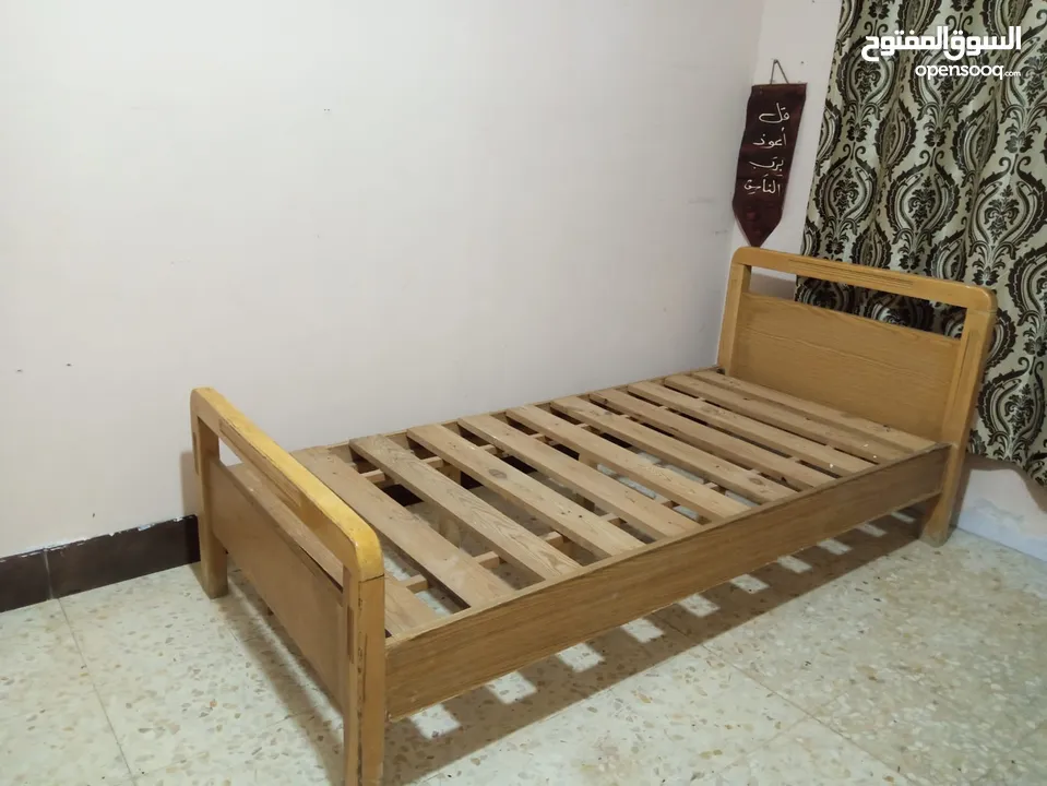 تخوت مفرد خشب زان للبيع بسعر 50عمان