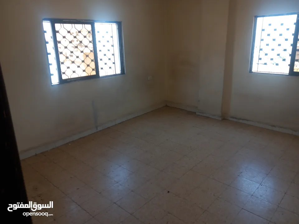 شقة طابق ثاني للايجار في الشمالي