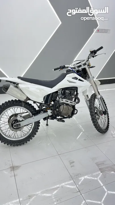 للبيع ترل 250cc