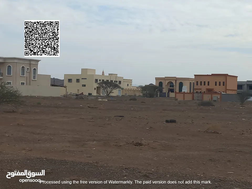 ارضيين للبيع بالمنامة سكنى رابع قطعه من شارع افضل موقع