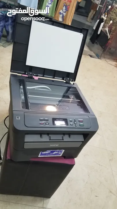 طابعة ليزر اسود مع سكانر وحبر