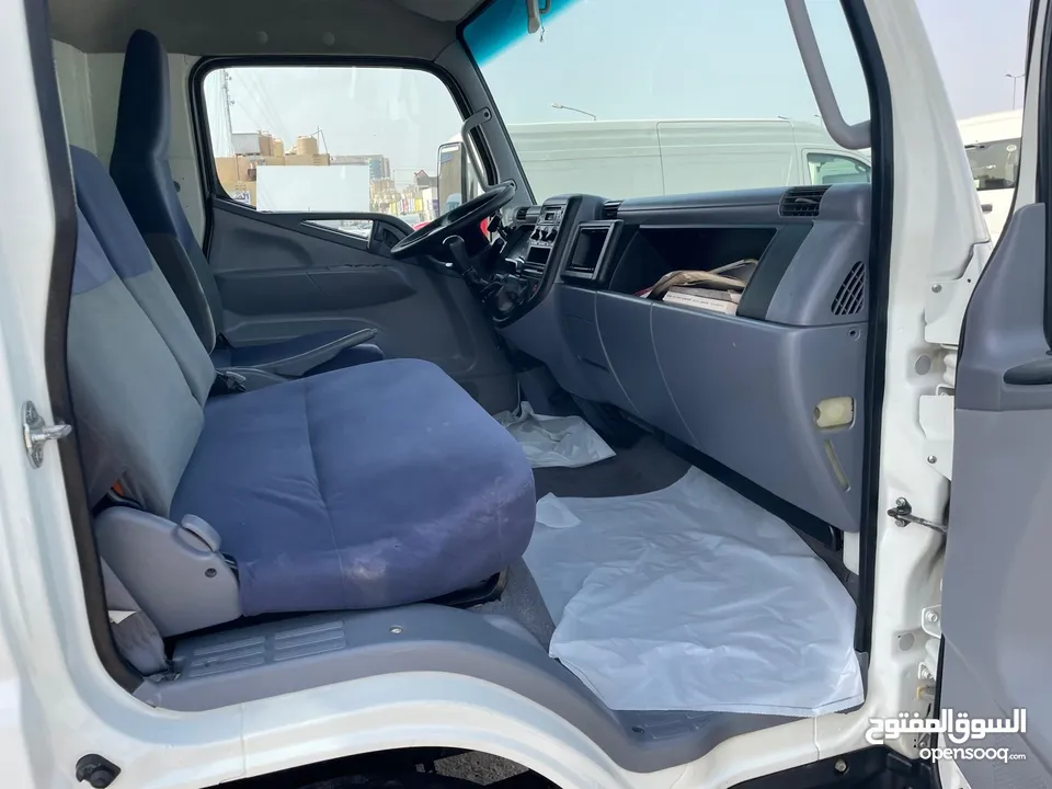 هاف لوري  ثــــلاجة تبريد MITSUBISHI FUSO 2016