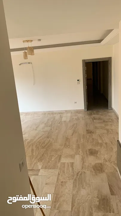 شقة للبيع في منطقة عبدون  ( Property ID : 37880 )