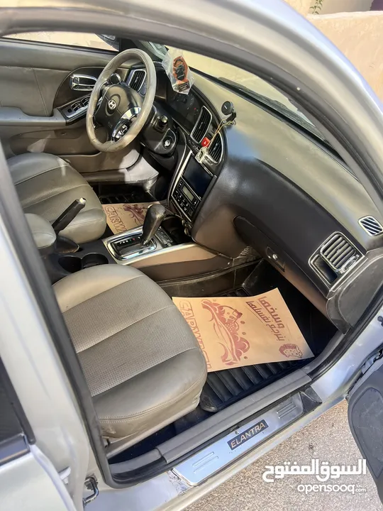 هيونداي افانتي xd 2005 اتومتيك للبيع بحال الوكاله  توب نظافهً