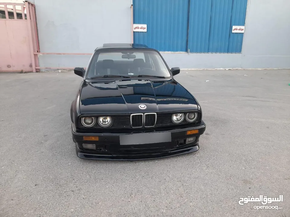 بي ام دبليو BMW E30  320  بوز نمر موديل 1986 محدثة 1990